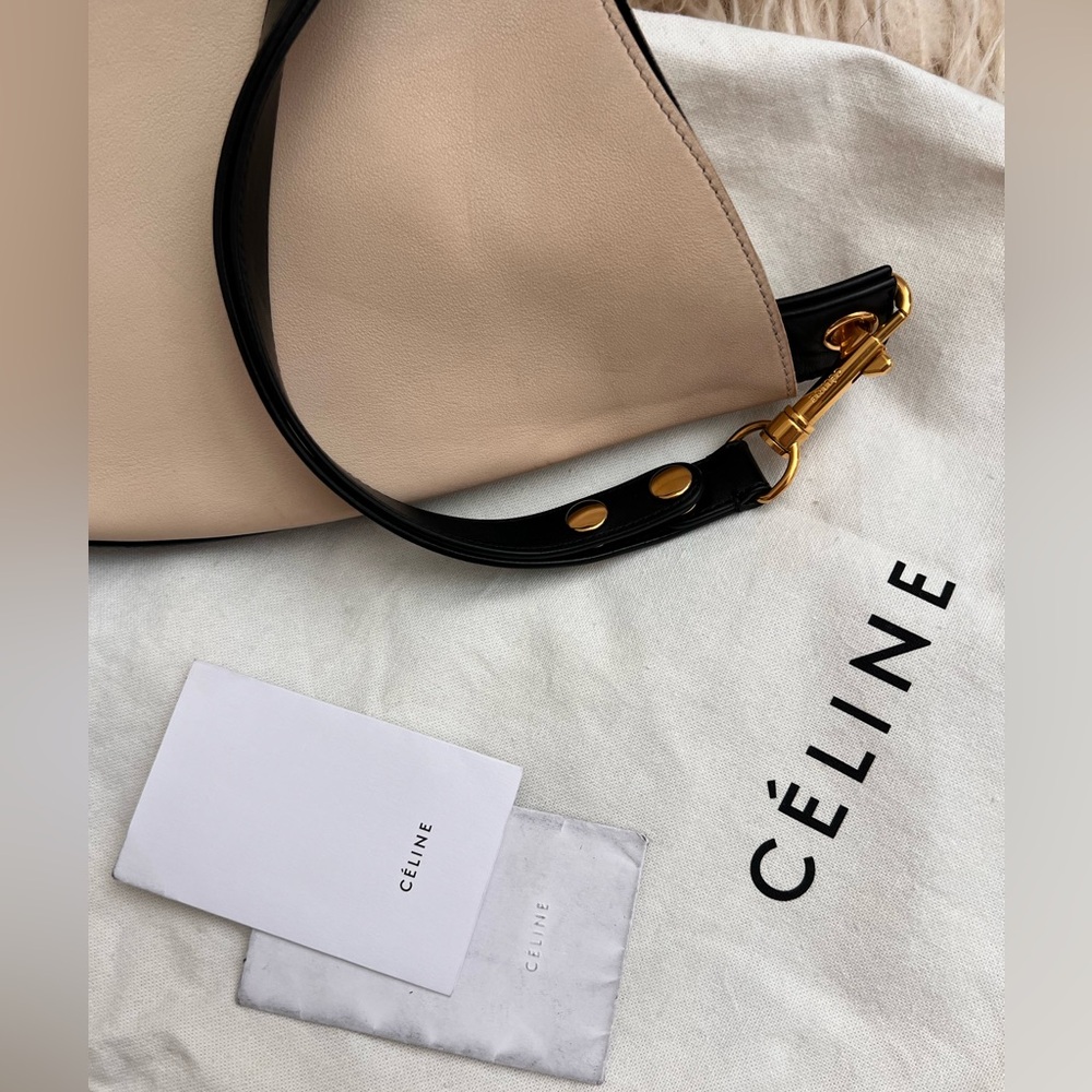 RARE Celine Phoebe Philo Ivory Bi-color Smooth
Calfskin Leather Medium Hobo Bag - Picture 12 of 16